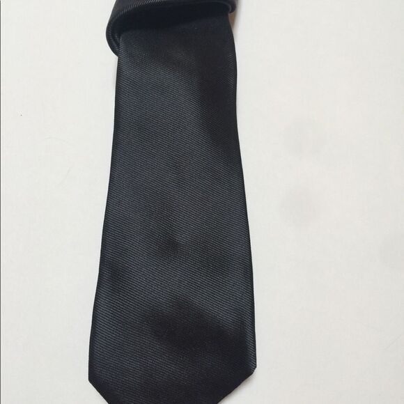 Giorgio Armani Silk Tie  - Picture 3 of 8